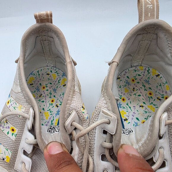 Adidas NMD R1 Girls Size 3 White Floral Athletic Shoes School Walking Outdoors - Picture 9 of 13